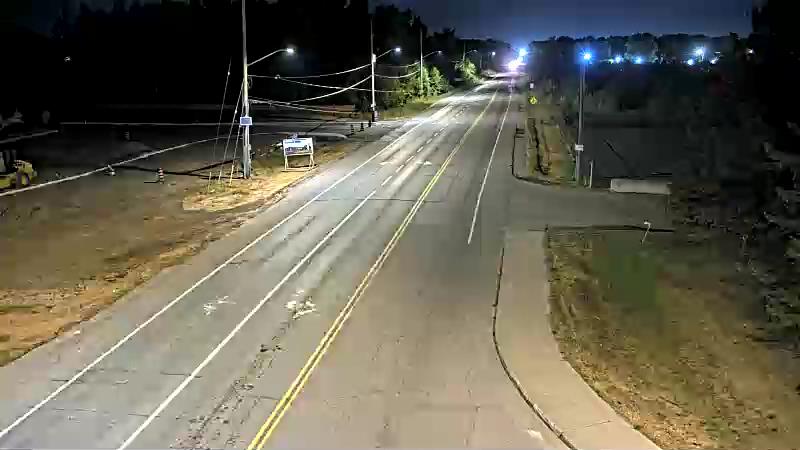 Traffic camera image at 2025-08-25 03:01:14