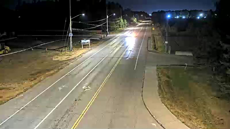 Traffic camera image at 2025-08-25 03:26:27