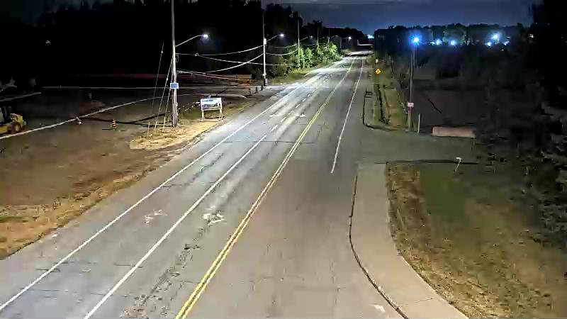 Traffic camera image at 2025-08-25 04:01:21