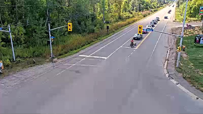 Traffic camera image at 2025-09-14 17:46:31