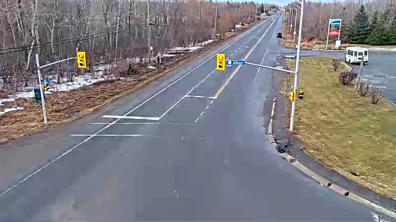 Traffic camera image at 2025-03-25 12:05:57