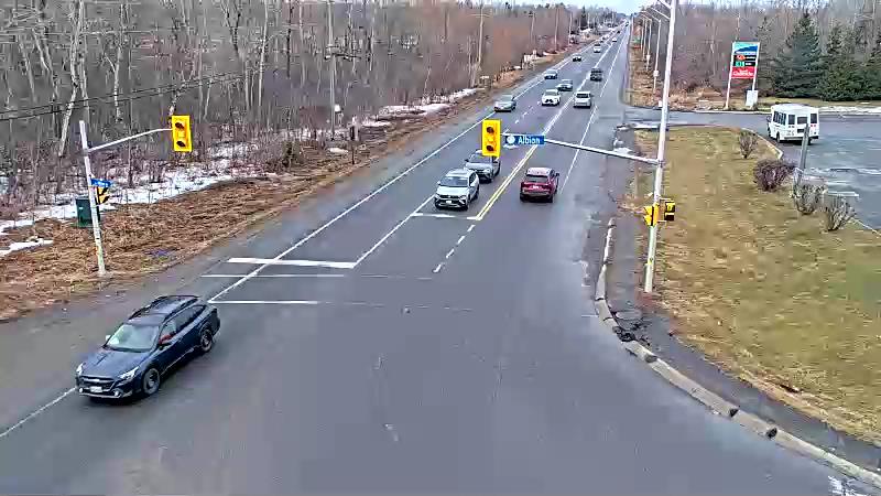 Traffic camera image at 2025-03-25 12:20:56