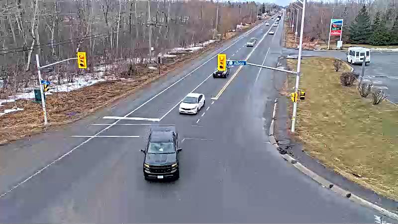 Traffic camera image at 2025-03-25 12:31:06
