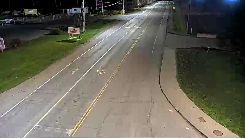 Traffic camera image at 2025-05-09 08:25:52
