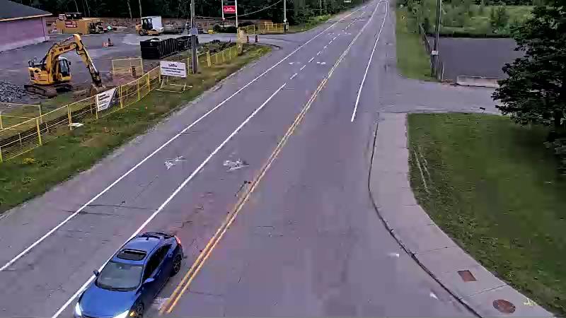 Traffic camera image at 2025-07-01 01:06:24