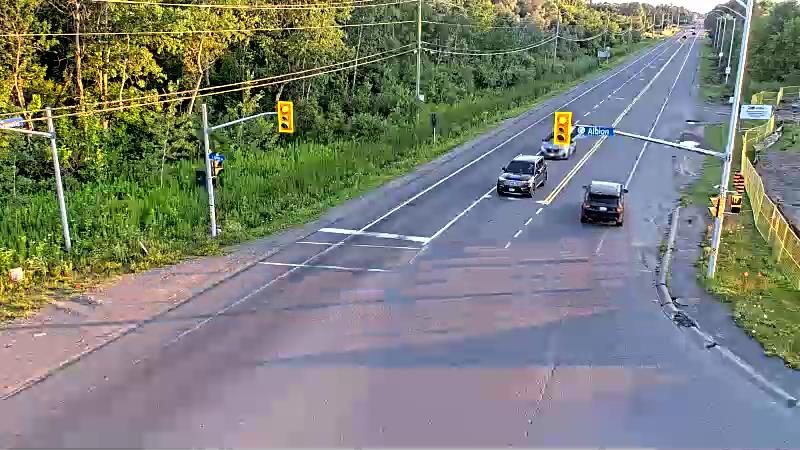 Traffic camera image at 2025-07-19 00:06:20
