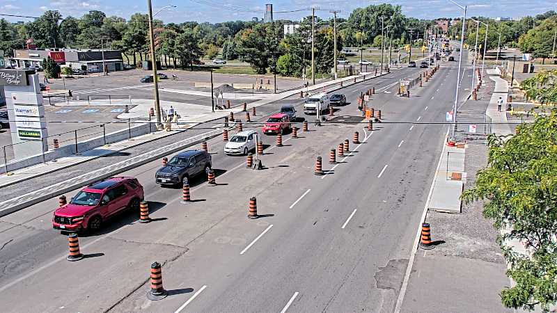 Traffic camera image at 2025-09-14 17:26:15