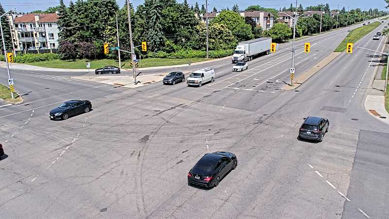 Traffic camera image at 2025-06-30 18:01:24