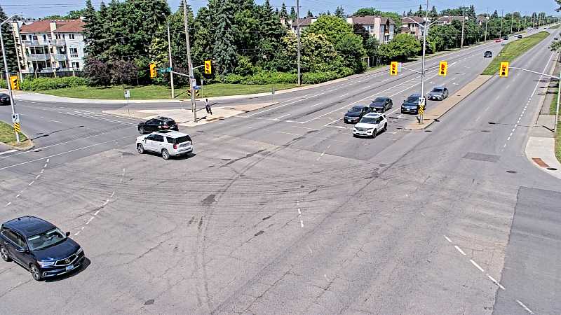 Traffic camera image at 2025-06-30 18:26:23