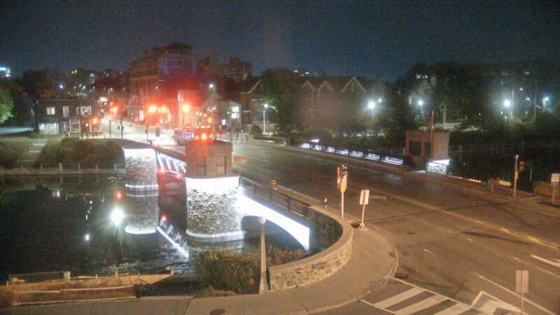 Traffic camera image at 2025-09-18 04:20:10