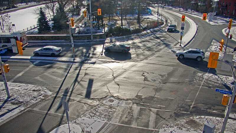 Traffic camera image at 2024-12-21 15:15:17