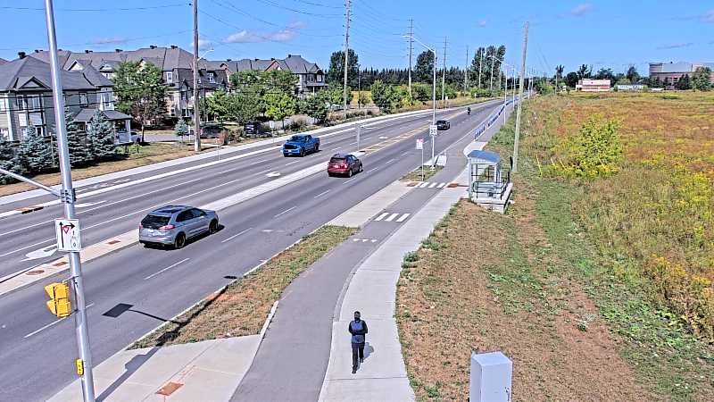 Traffic camera image at 2025-08-24 14:51:17