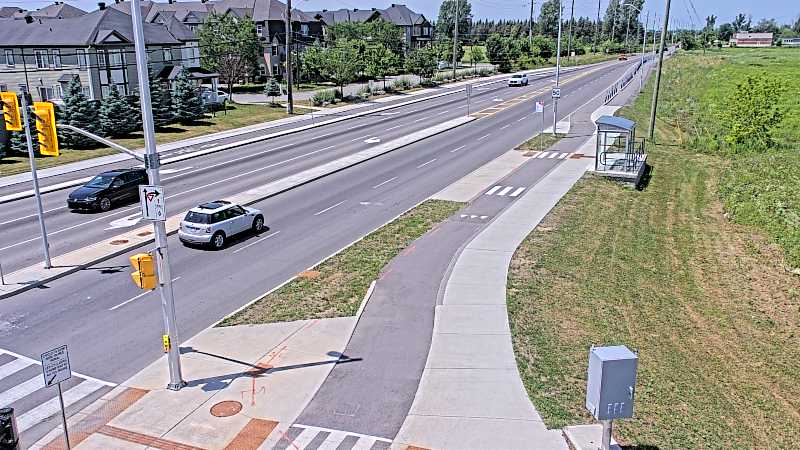 Traffic camera image at 2025-06-30 17:21:35