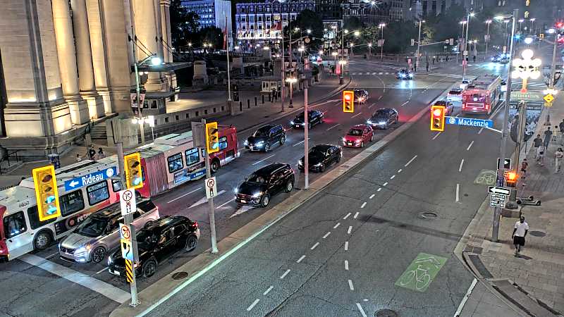 Traffic camera image at 2025-08-25 00:26:13
