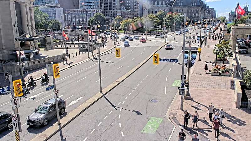 Traffic camera image at 2025-09-14 17:26:15
