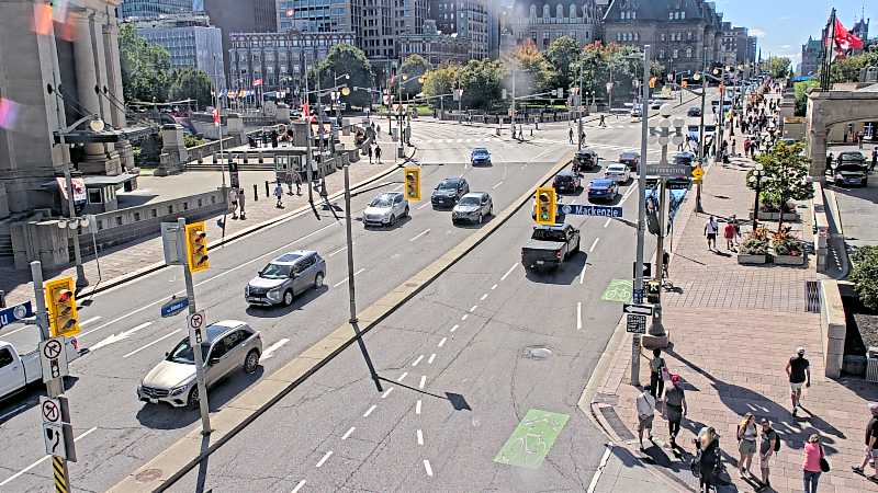 Traffic camera image at 2025-09-14 17:51:34
