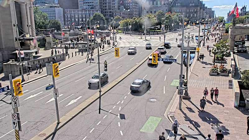 Traffic camera image at 2025-09-14 18:16:26
