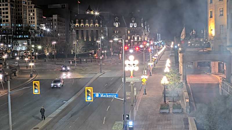 Traffic camera image at 2025-05-09 05:56:01