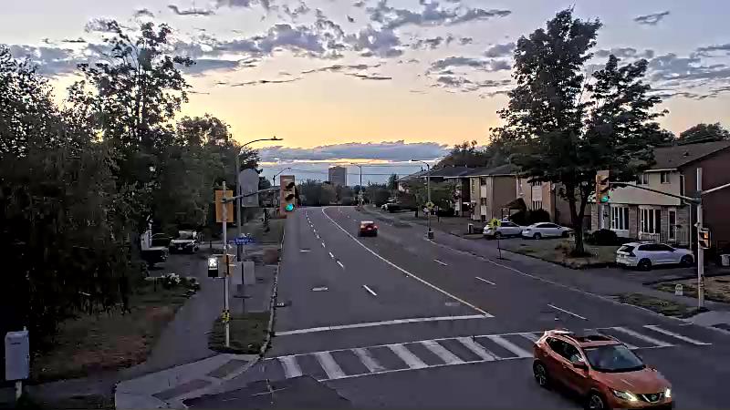 Traffic camera image at 2025-08-25 00:01:17