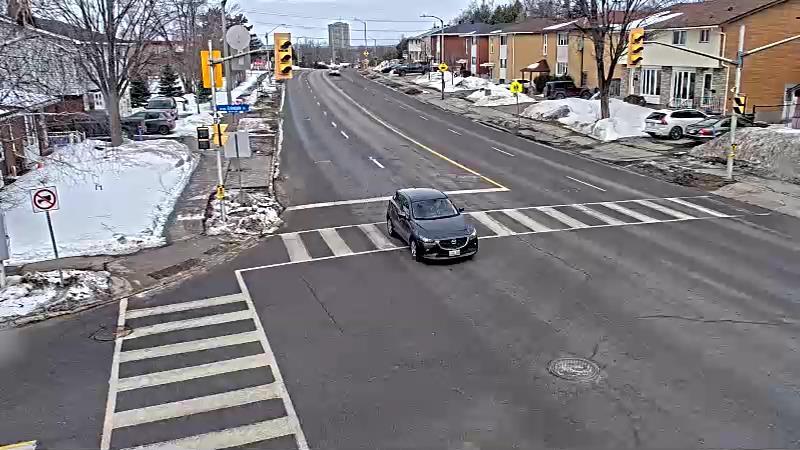 Traffic camera image at 2025-03-09 14:37:32