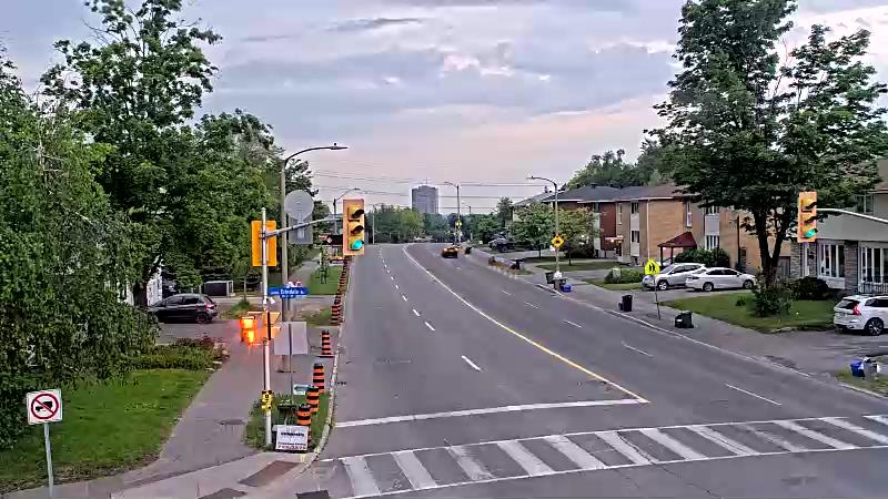 Traffic camera image at 2025-06-09 09:22:32