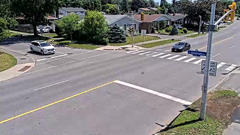 Traffic camera image at 2025-06-30 16:01:27