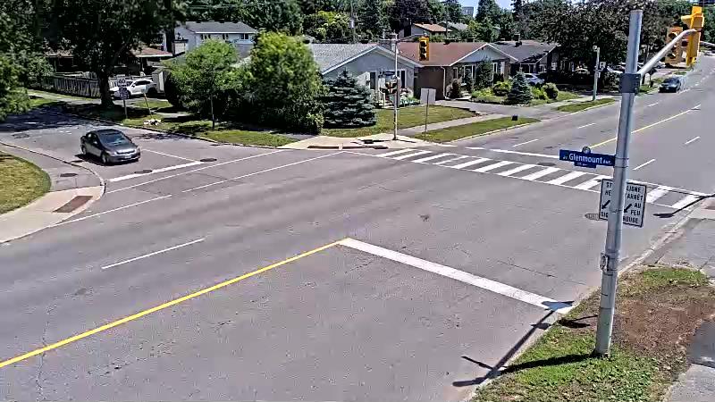 Traffic camera image at 2025-06-30 16:21:15