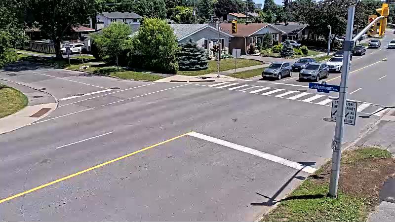 Traffic camera image at 2025-06-30 16:38:23