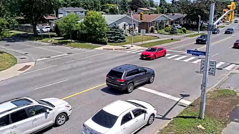Traffic camera image at 2025-06-30 17:01:34