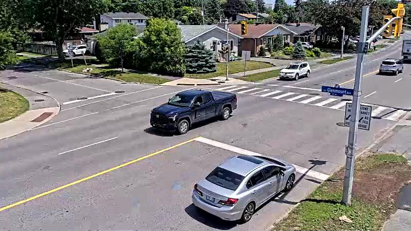 Traffic camera image at 2025-06-30 17:11:36