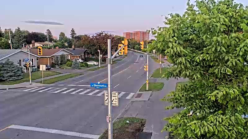 Traffic camera image at 2025-07-04 00:41:31