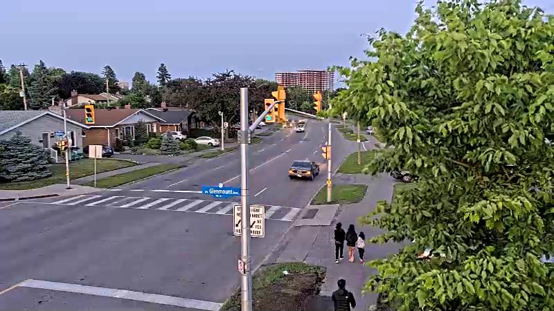 Traffic camera image at 2025-07-04 01:01:42