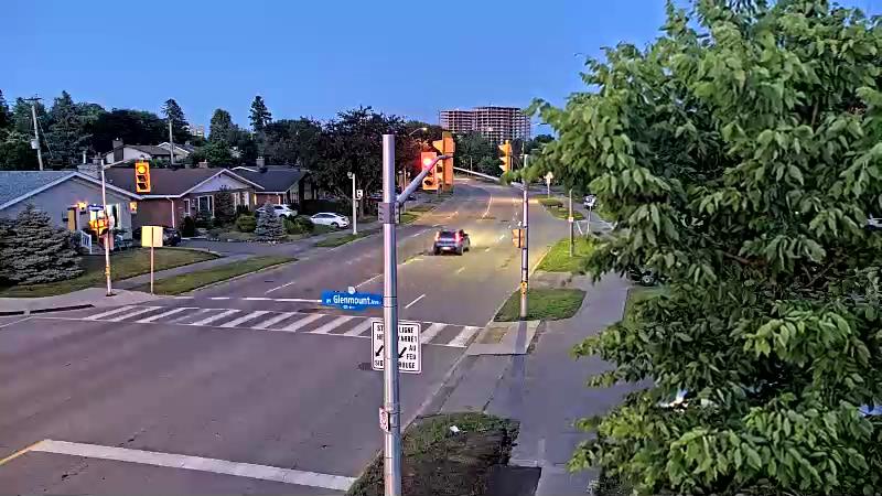 Traffic camera image at 2025-07-04 01:21:20