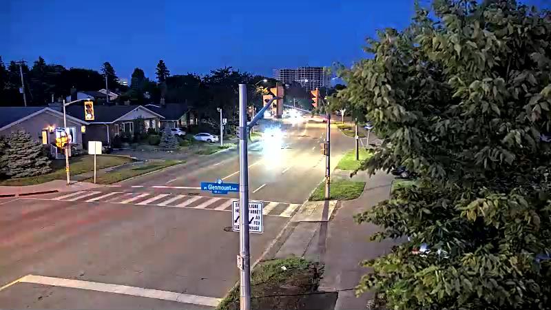 Traffic camera image at 2025-07-04 01:38:00
