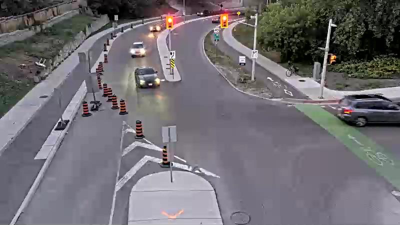 Traffic camera image at 2025-08-25 00:06:23