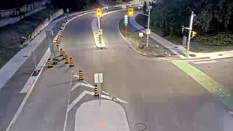Traffic camera image at 2025-08-25 00:21:14