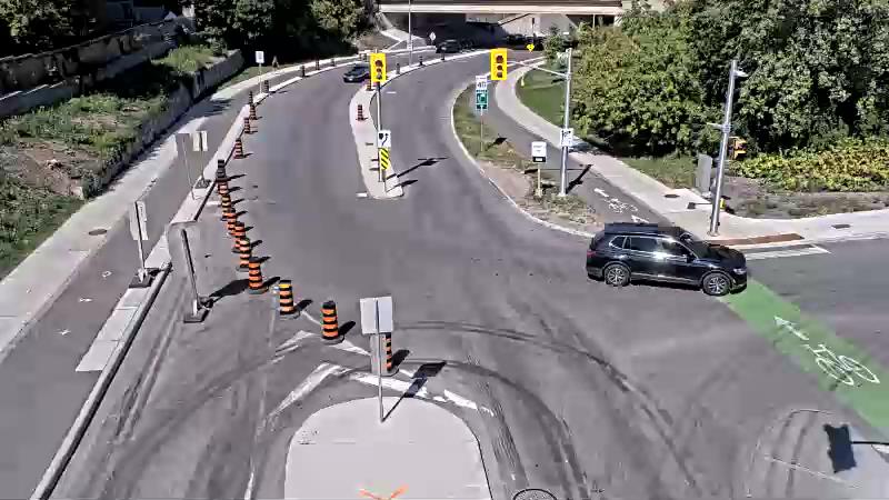 Traffic camera image at 2025-09-14 18:06:35