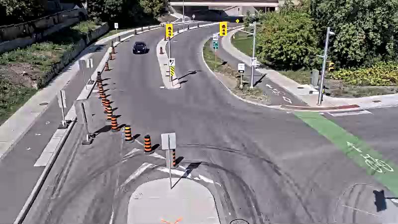 Traffic camera image at 2025-09-14 18:11:27