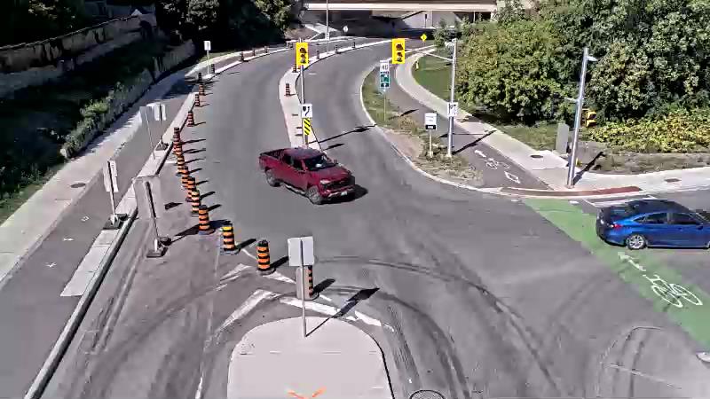 Traffic camera image at 2025-09-14 18:41:32