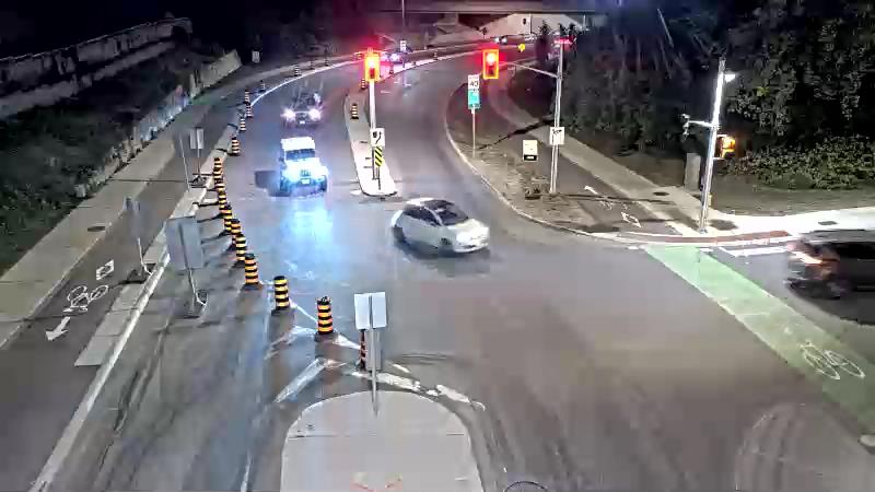 Traffic camera image at 2025-09-18 00:01:24