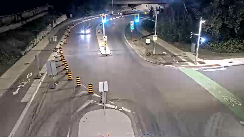 Traffic camera image at 2025-09-18 00:11:13