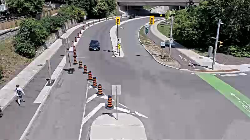 Traffic camera image at 2025-06-30 15:56:31