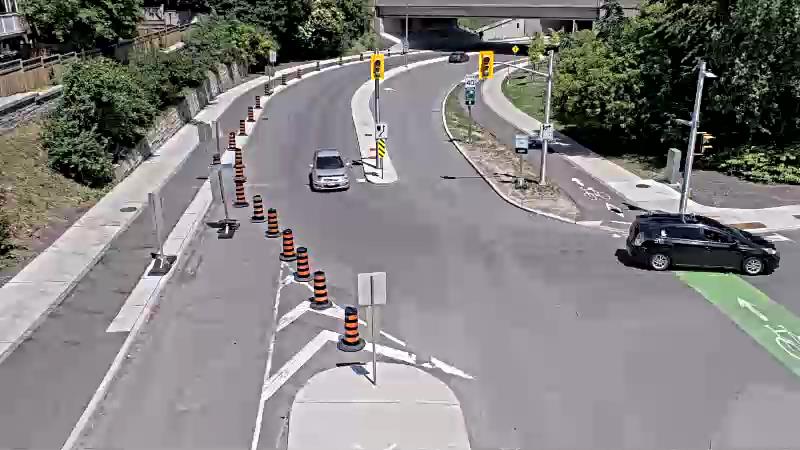 Traffic camera image at 2025-06-30 16:11:32