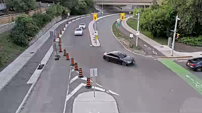 Traffic camera image at 2025-07-04 00:26:33