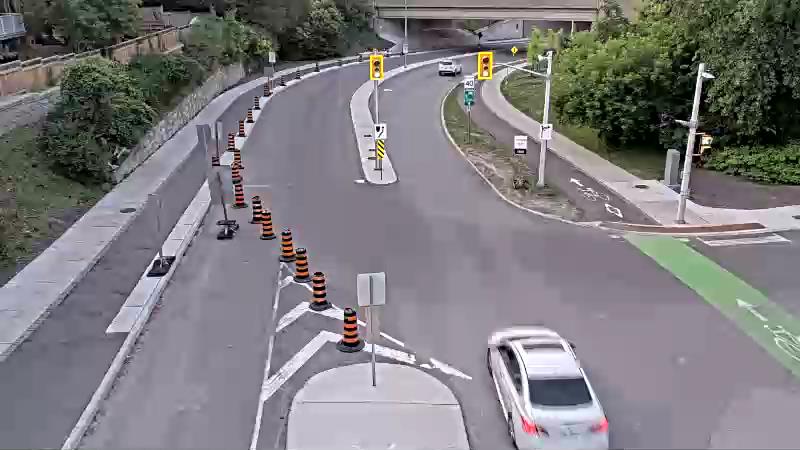 Traffic camera image at 2025-07-04 00:46:33
