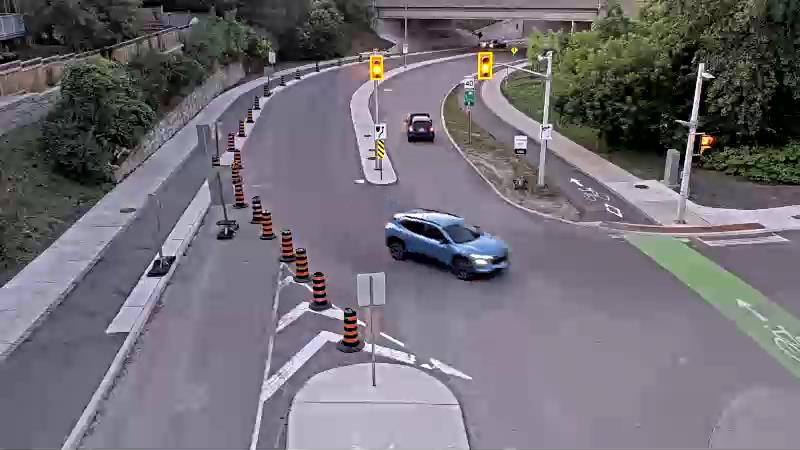 Traffic camera image at 2025-07-04 01:06:26