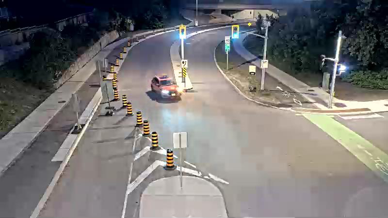 Traffic camera image at 2025-07-04 01:31:37