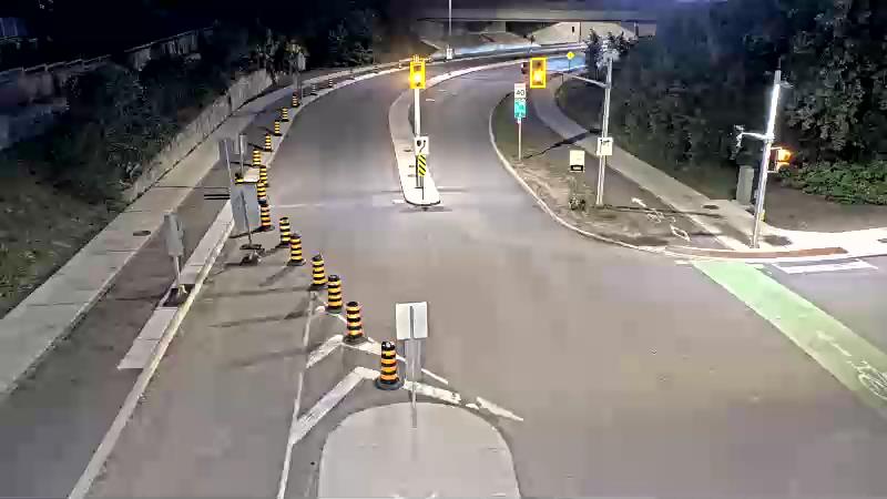 Traffic camera image at 2025-07-04 01:38:00