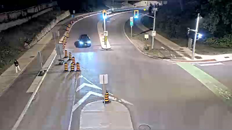 Traffic camera image at 2025-07-31 01:56:18