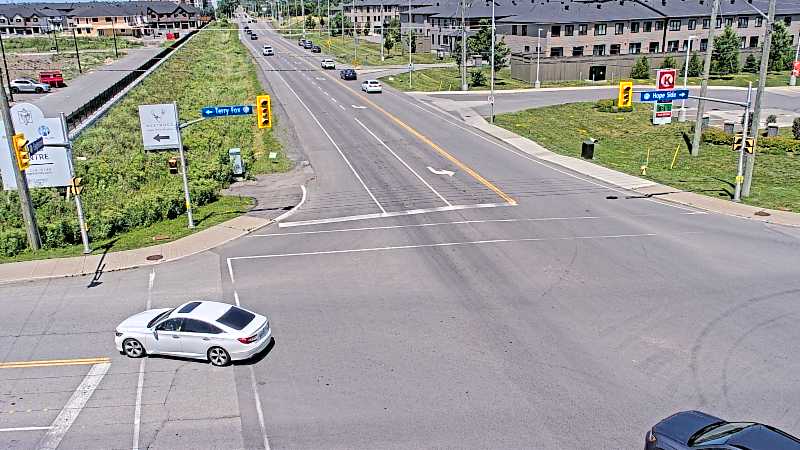 Traffic camera image at 2025-06-30 17:11:36